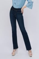 Top shop bán quần jeans cao cấp cho nữ tại Quận 2, TP.HCM