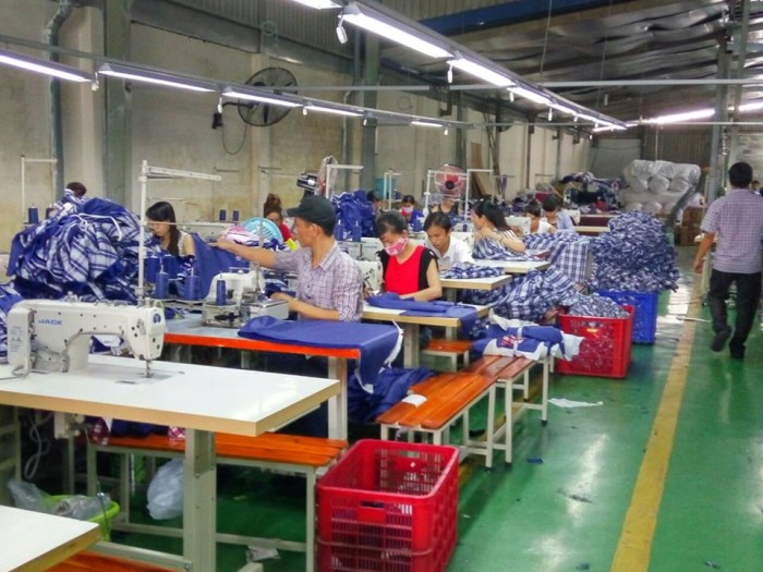 Xưởng sỉ quần áo nam giá rẻ tại quận Tân Phú