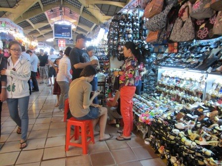 Top xưởng sỉ giày nữ giá rẻ chất lượng tại Quận Bình Tân, TP.HCM