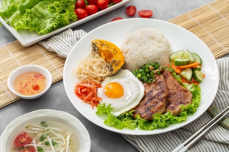 Quán Cơm Tấm Nam Phương - Hai Bà Trưng, Hà Nội