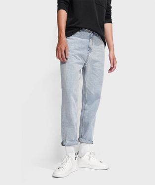 Top shop bán quần jean cho nam đẹp trên đường Cộng Hòa