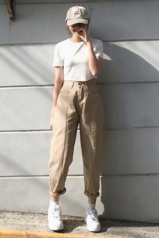 Top shop bán quần kaki cao cấp cho nữ tại Quận 1, TP.HCM