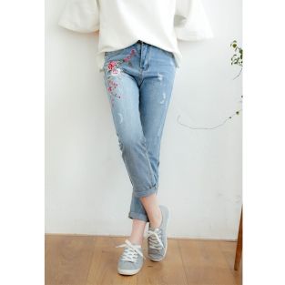 Top shop bán quần jeans nữ giá rẻ tại Quận 5, TP.HCM