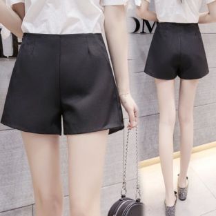 Top shop bán quần short cao cấp cho nữ tại Quận 3, TP.HCM