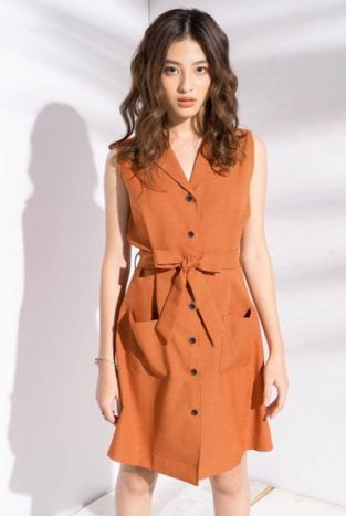 Top shop bán váy đầm vest giá rẻ cho nữ tại Quận 2, TP.HCM