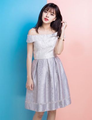 Top shop bán váy đầm xòe cho nữ giá rẻ tại Quận 4, TP.HCM