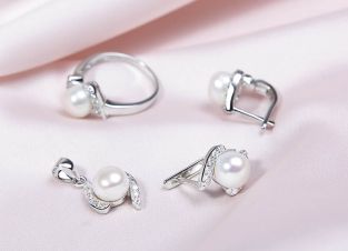 Top shop bán trang sức nữ giá rẻ uy tín tại Bình Thạnh, TPHCM