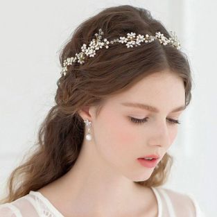 Top shop bán phụ kiện cô dâu giá rẻ uy tín tại Quận 10, TPHCM