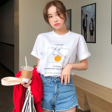 Danh sách shop bán áo thun nữ đẹp, trẻ trung trên đường Quang Trung
