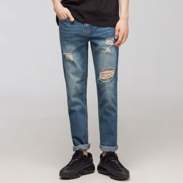 Danh sách 5 shop bán quần jean cho nam phong cách trên đường Nguyễn Đình Chiểu
