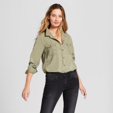 Top shop bán áo sơ mi cho nữ đẹp trên đường Cách Mạng Tháng 8