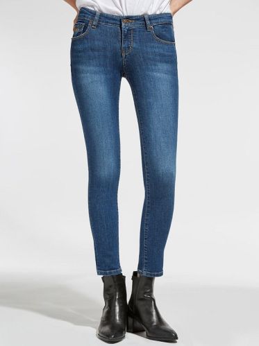 Top shop bán quần jean cho nữ đẹp trên đường Nguyễn Ảnh Thủ