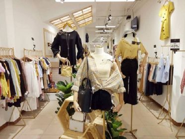 Danh sách shop thời trang cho nữ đẹp trên đường Âu Cơ
