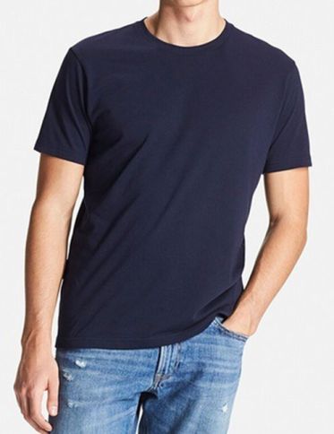 Top shop bán áo thun cho nam đẹp trên đường Cộng Hòa