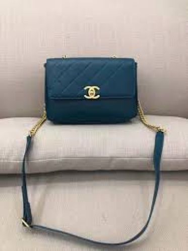 Top shop bán túi xách cho nữ đẹp tại Biên Hòa
