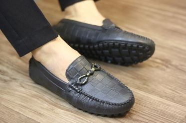 Top shop bán giày mọi nam giá rẻ chất lượng tại TpHCM