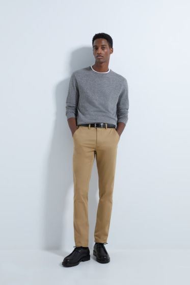Top shop bán quần kaki chinos cao cấp cho nam tại Quận 4, TP.HCM