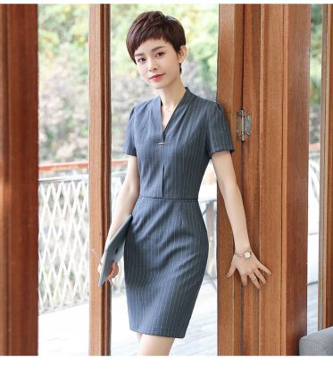 Top shop bán váy đầm công sở cho nữ tại Quận 1, TP.HCM