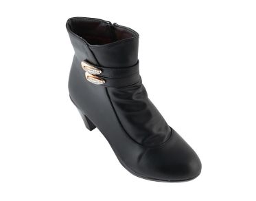 Top shop bán giày boot nữ giá rẻ chất lượng tại Hóc Môn, TpHCM