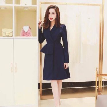 Top shop bán váy đầm công sở giá rẻ cho nữ tại Quận 4, TP.HCM