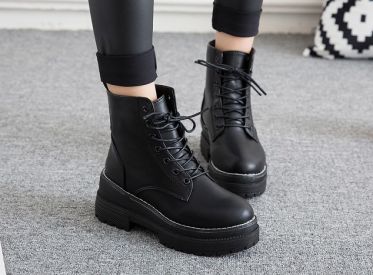 Top shop bán giày boot nữ giá rẻ chất lượng tại Quận 1, TpHCM