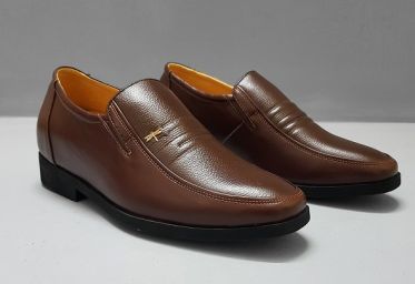 Top shop bán giày tăng chiều cao nam tại Quận 4, TpHCM