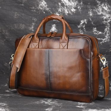 Top shop bán túi xách nam giá rẻ uy tín tại Củ Chi, TPHCM