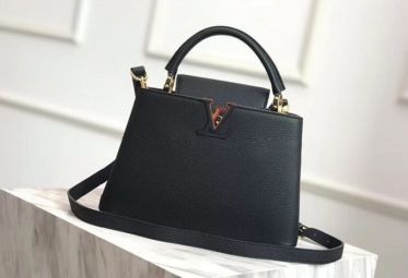 Top shop bán túi xách nữ giá rẻ uy tín tại Củ Chi, TPHCM