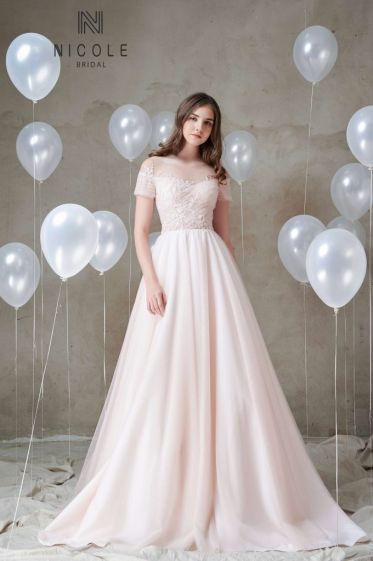 Top shop bán áo cưới, váy cưới cô dâu giá rẻ uy tín tại Quận 5, TPHCM