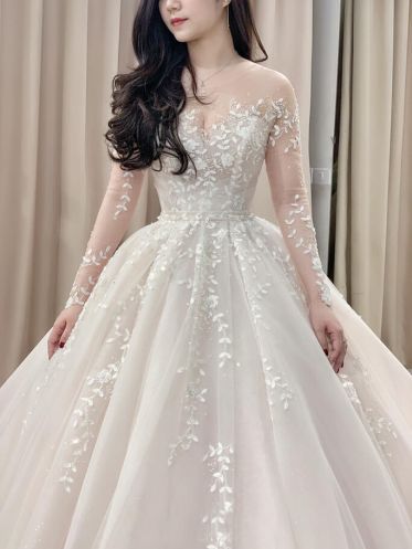 Top shop bán áo cưới, váy cưới cô dâu giá rẻ uy tín tại Quận 7, TPHCM